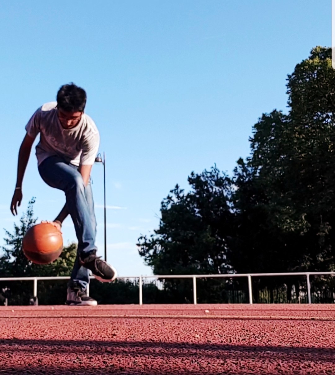 Téléthon 2018 – Débuts scéniques de Kavi freestyle basket