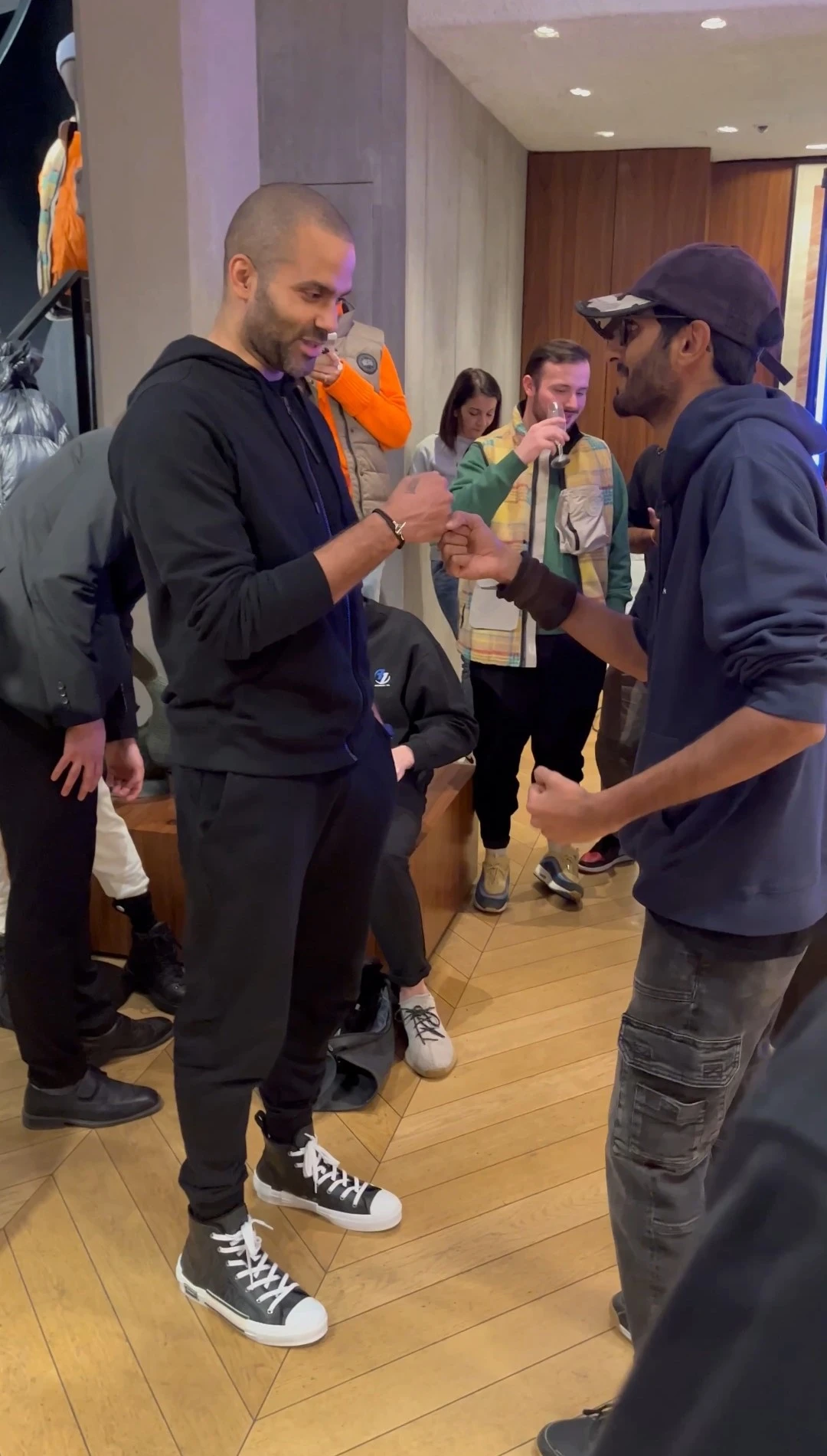 Kavi freestyle basket spectacle Accor Arena Paris